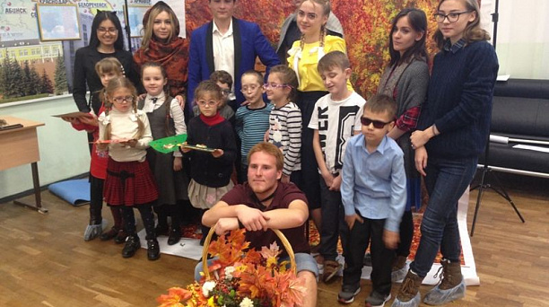 В школе № 91 Центрального округа отметили День матери