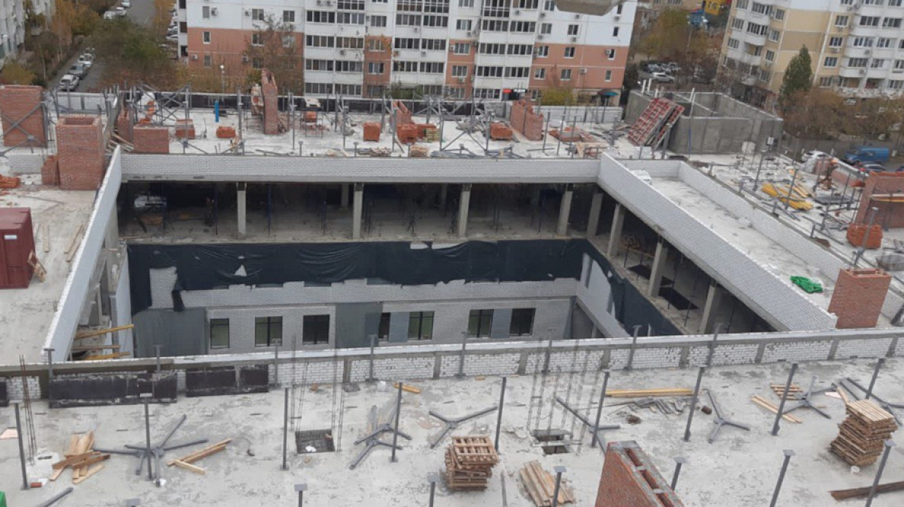 Школа на 1500 мест в Московском микрорайоне Краснодара готова на 35%