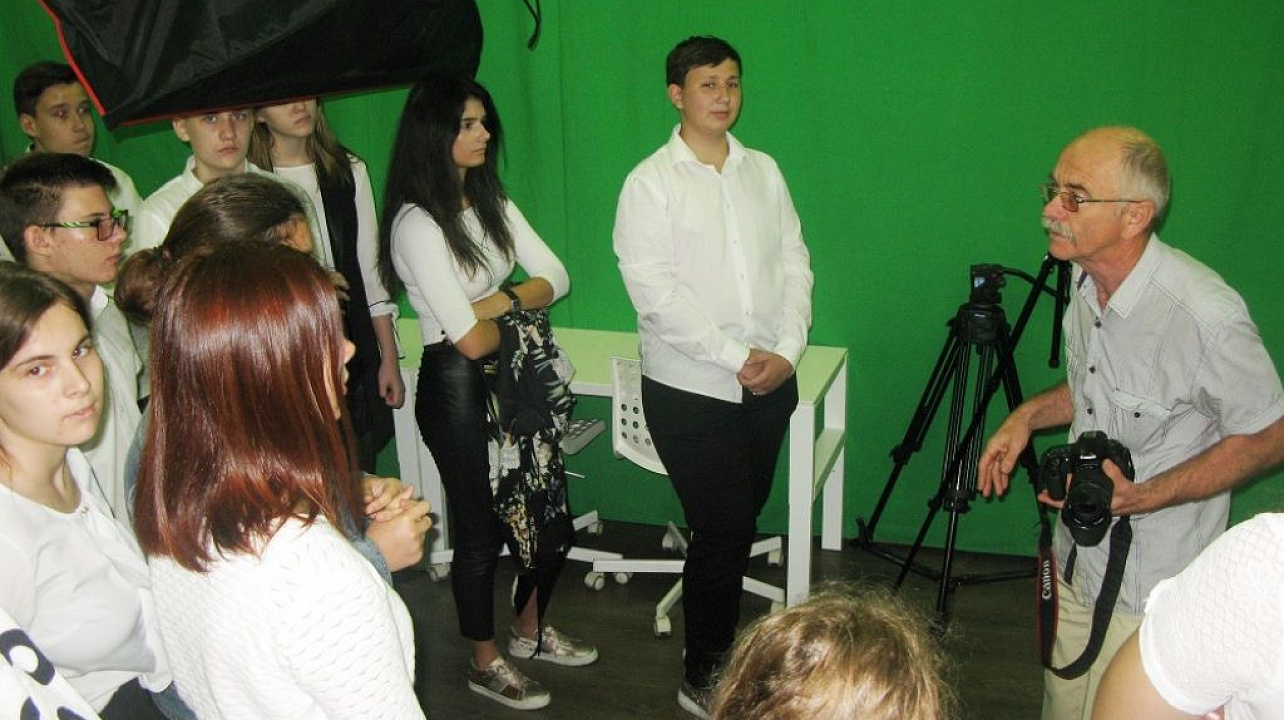 Ученики гимназий Западного округа посетили «Центре детского и юношеского творчества»