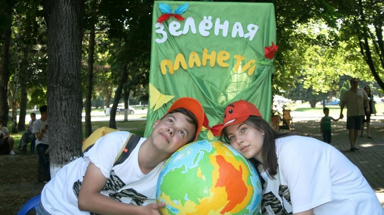 В Прикубанском округе прошла акция ко Дню молодежи и Всемирному дню борьбы с наркотиками