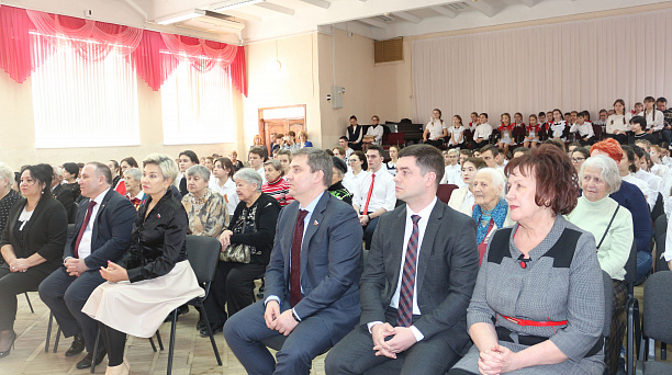 В Прикубанском округе поздравили ветеранов-блокадников