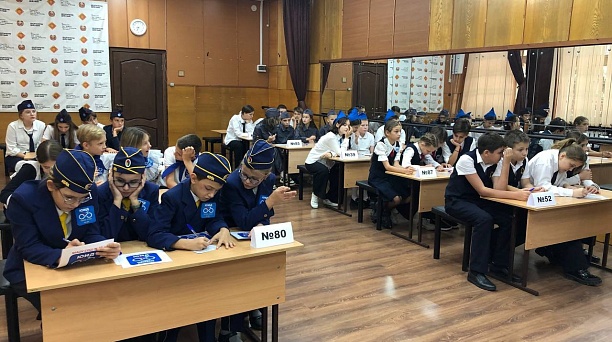 Ученики школы № 30 победили в городских соревнованиях по ПДД 