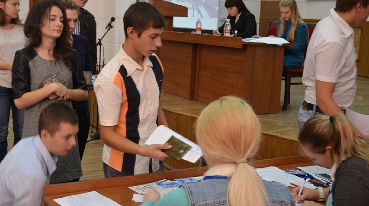 Члены Молодежного совета Западного округа вошли в состав городского Молодежного парламента