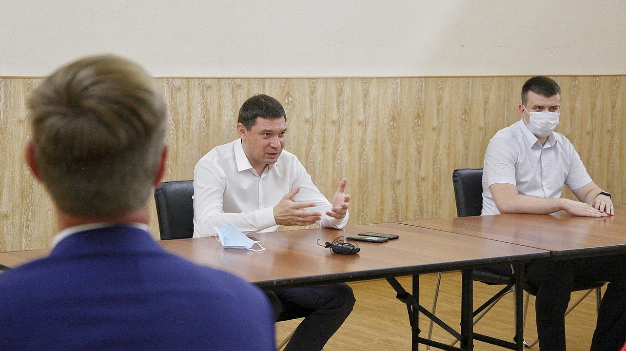 Евгений Первышов встретился с руководителями спортивных федераций Краснодара