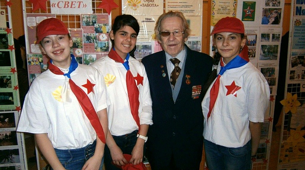 Учащихся школы №71 поздравили с юбилеем снятия блокады Ленинграда