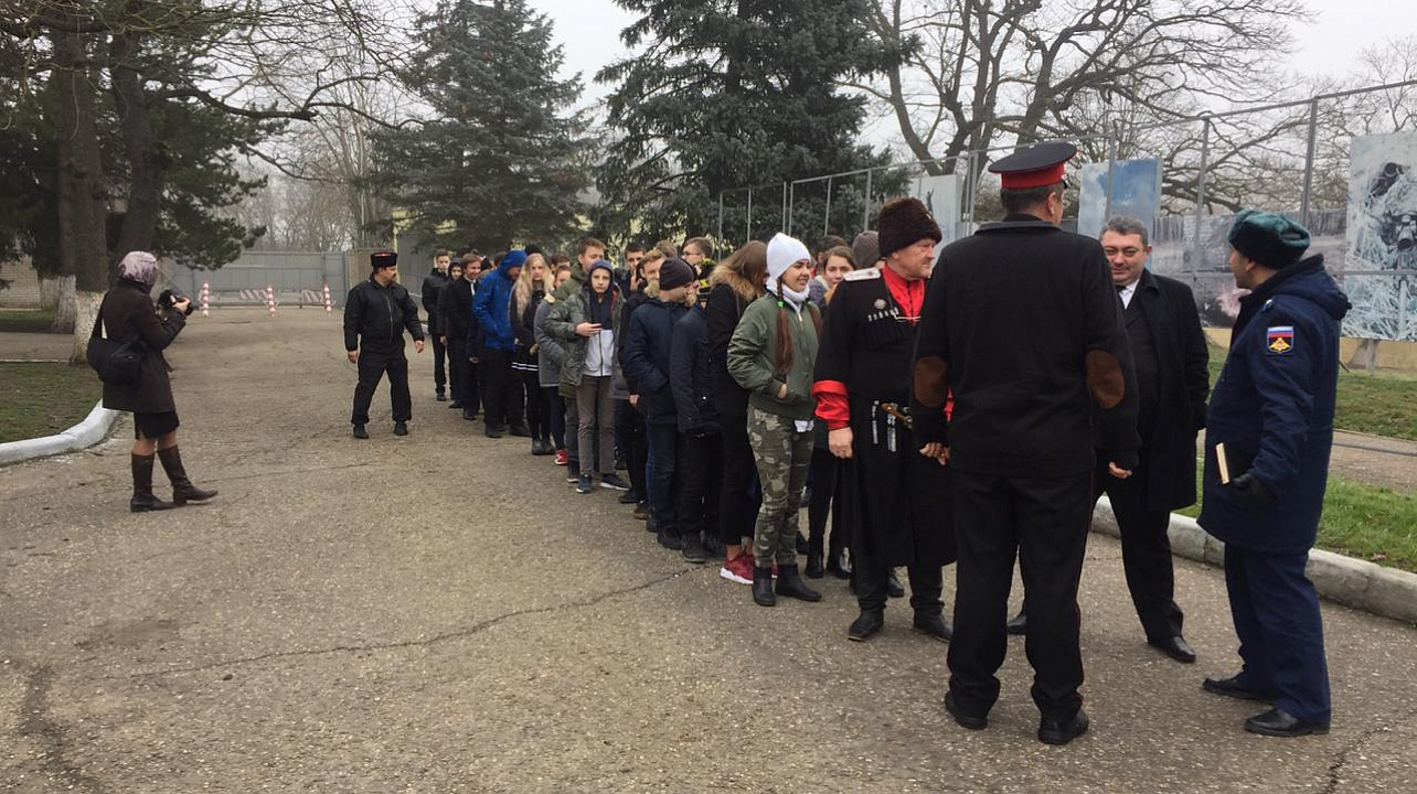 Ученики школы № 60 посетили воинскую часть