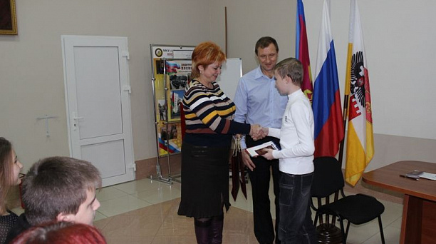 Юным жителям Центрального округа вручили первые паспорта