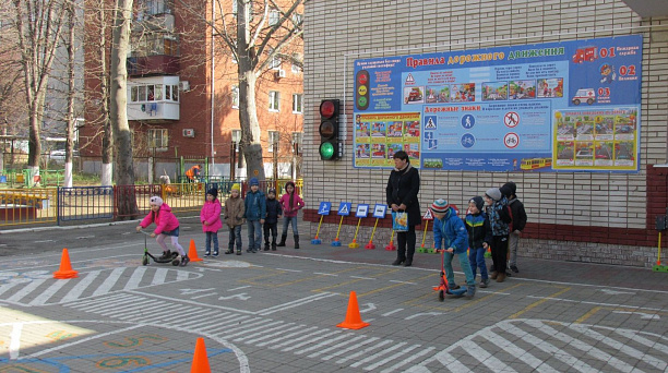 В детском саду Западного округа прошли профилактические мероприятия по правилам дорожного движения