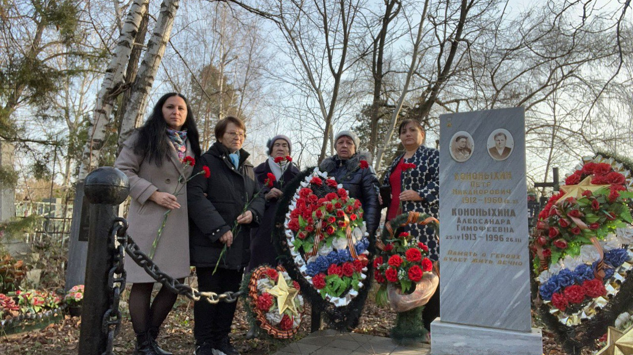 Сегодня у всех памятников и захоронений героев Великой Отечественной войны в Прикубанском округе прошли возложения цветов