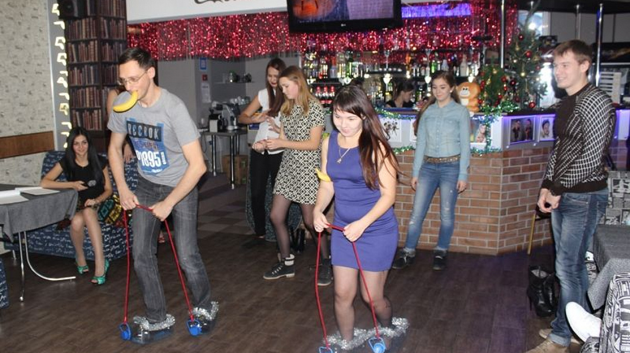 В Центральном округе прошел Молодежный бал