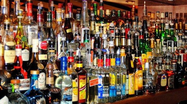 В Западном округе ведется контроль продажи алкогольной продукции