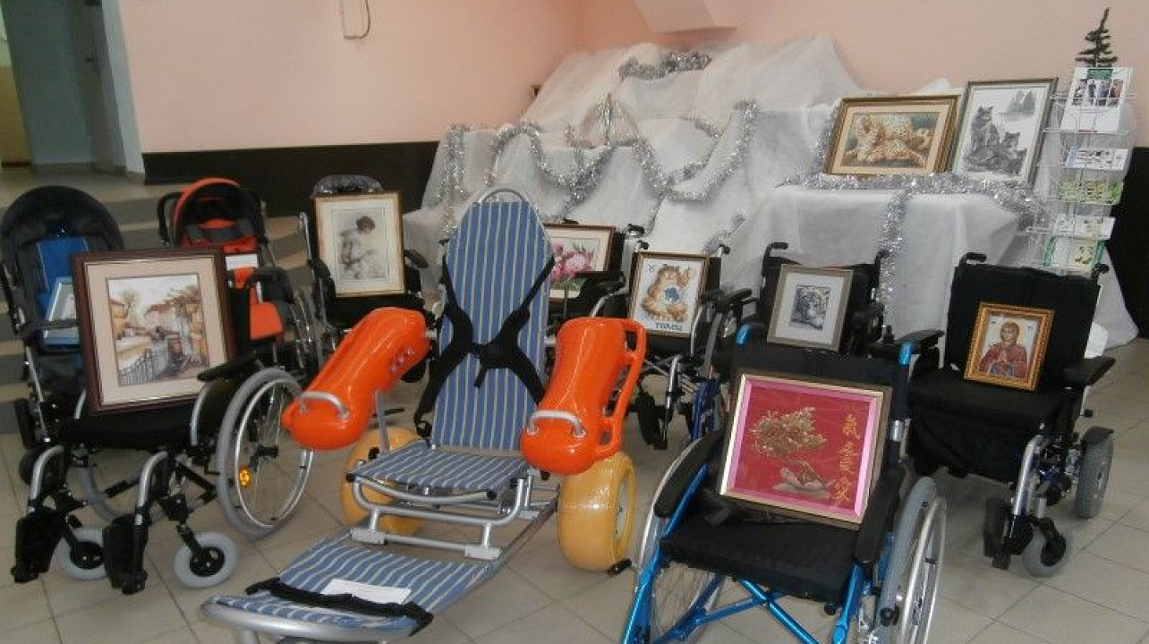 В Краснодаре прошел первый особенный бал (12).JPG