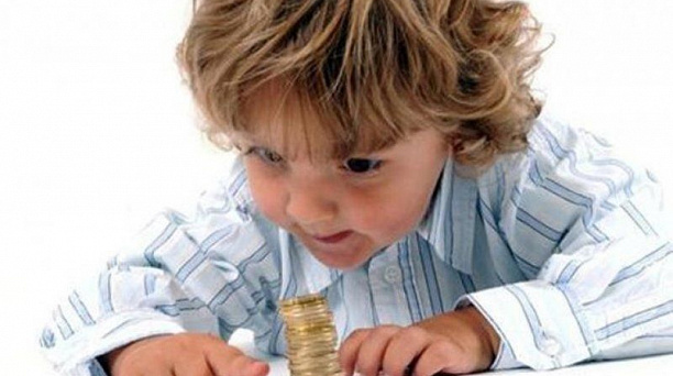 Управление социальной защиты предлагает оформить пособие на ребенка