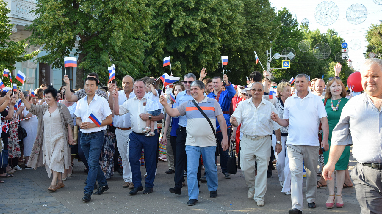 Национально-культурные объединения приняли участие в праздновании Дня России (11).JPG