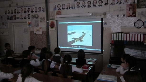 Самые маленькие учащиеся школы №67 Прикубанского округа обсудили мультфильмы о войне
