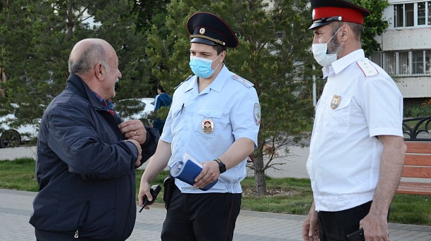 1 июня в составе мобильных групп самоконтроля Краснодар патрулируют 578 человек