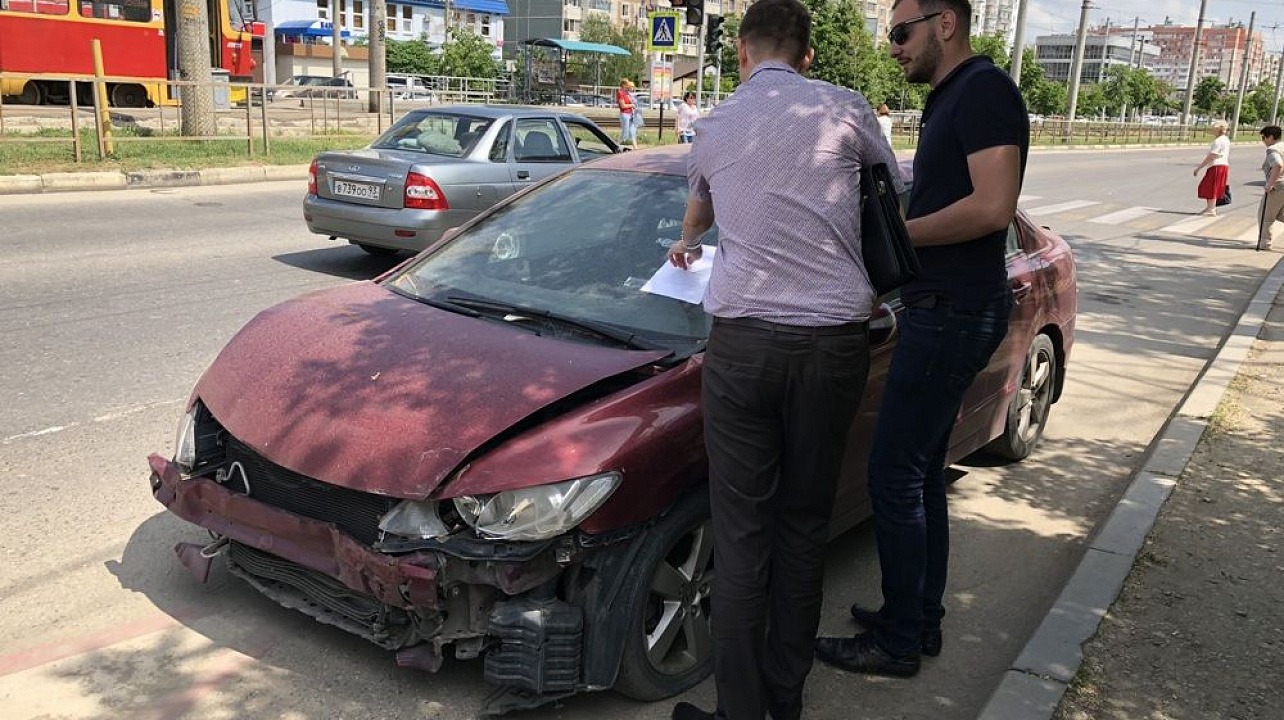 В Западном округе продолжается работа по выявлению брошенного автотранспорта.JPG