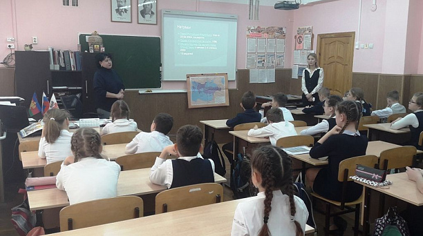 В школе Западного округа прошёл урок мужества