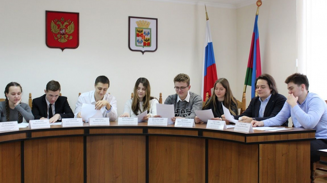 Школьники Западного округа приняли участие в уроке по избирательному праву