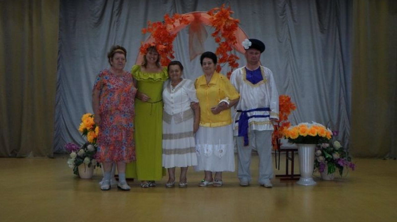 Осенняя эко-ярмарка прошла в Доме культуры ВОС.jpg