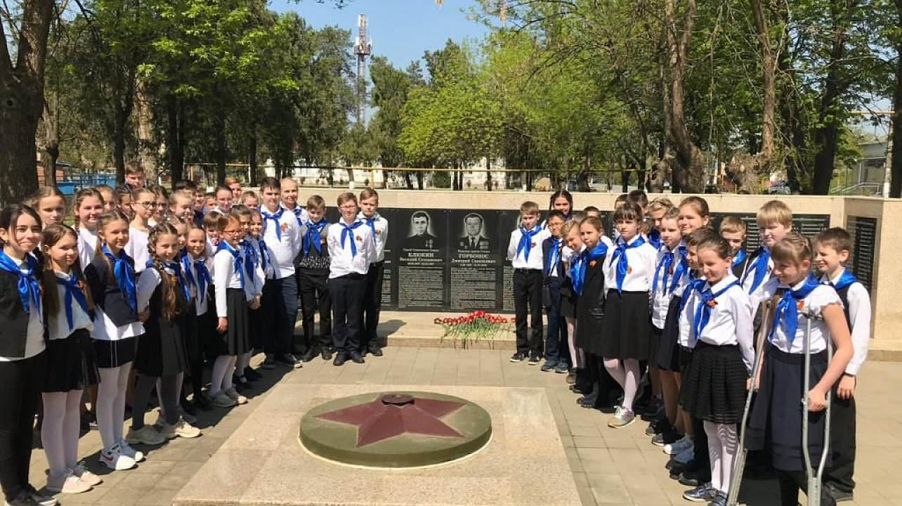 Школьники Западного округа совершили патриотическую экскурсию в станицу Ивановскую