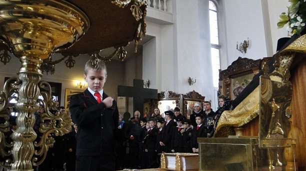 Казаки приняли участие в церемонии посвящения в казачата