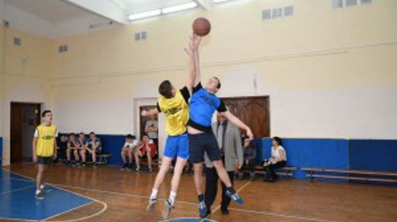 В Центральном округе состоялся баскетбольный турнир