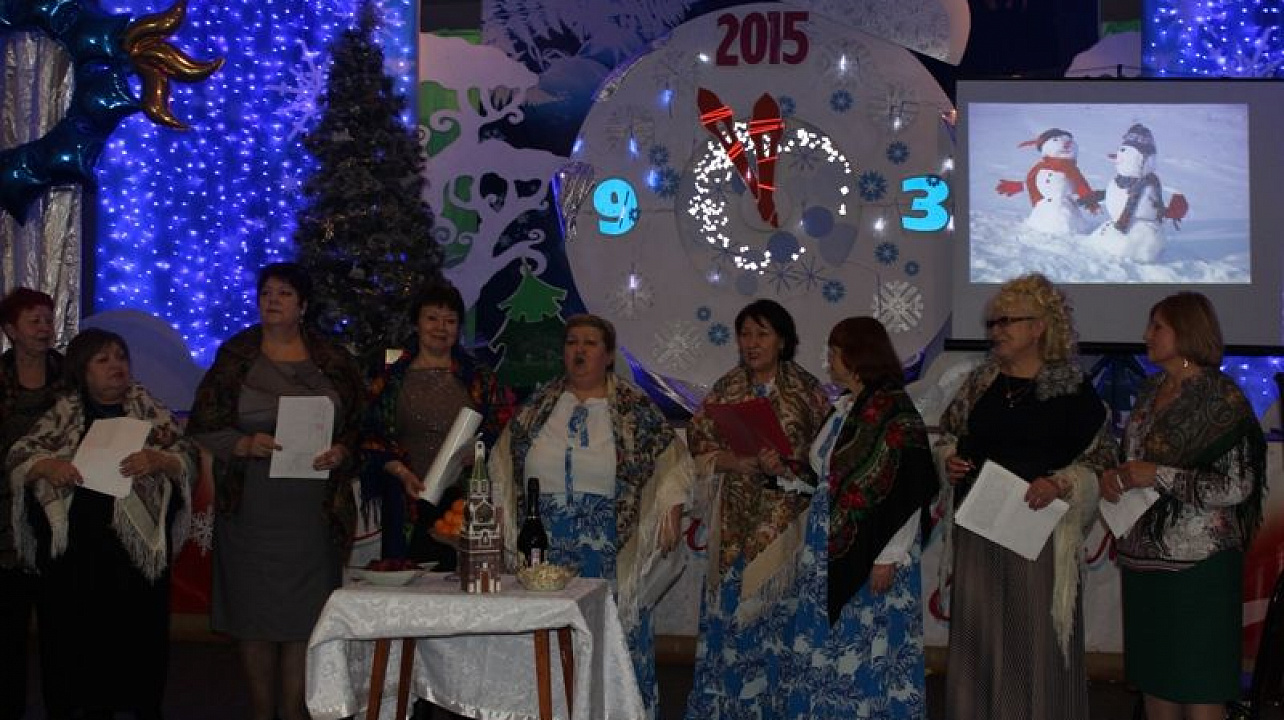 В Центральном округе состоялся новогодний бал общественности