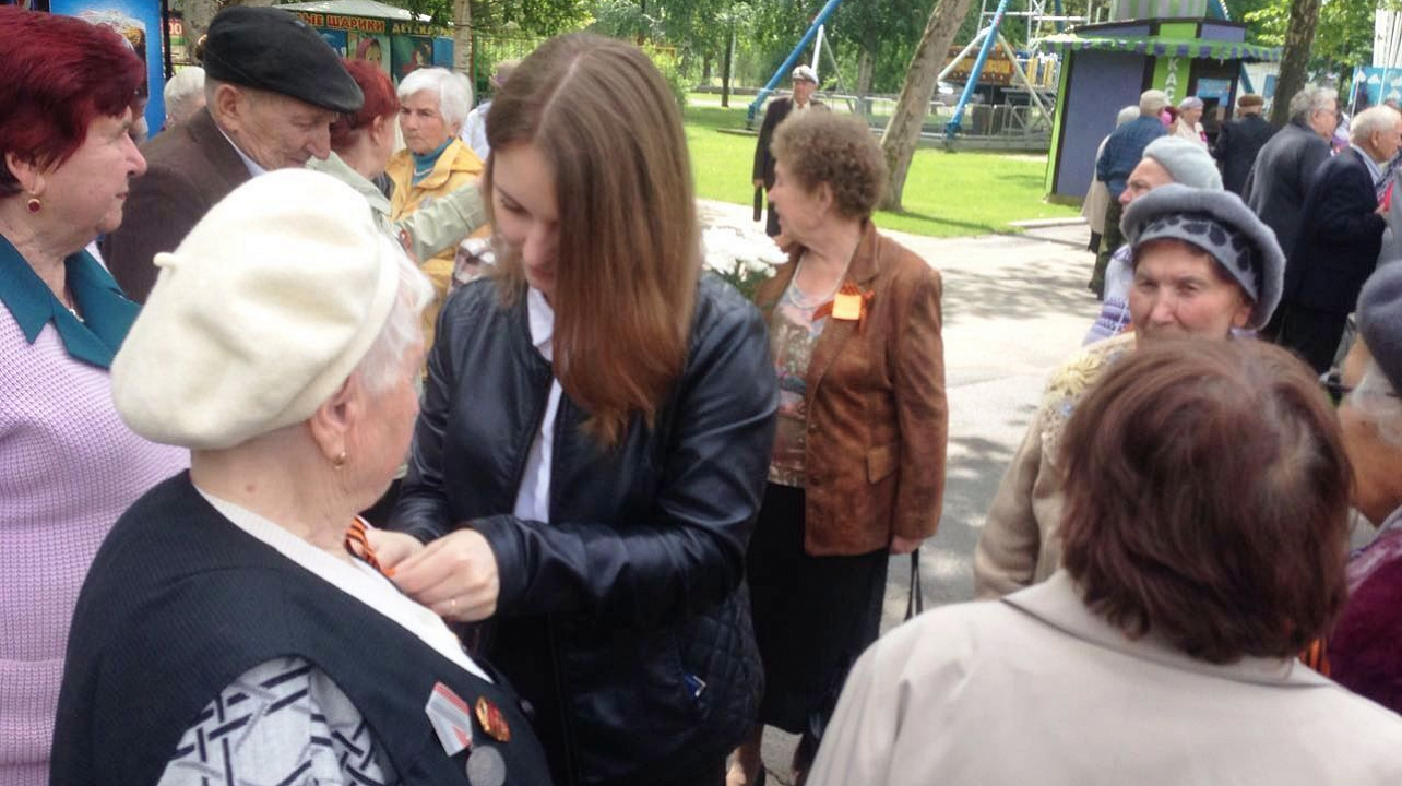 Молодёжь Западного округа провела Всероссийскую акцию «Георгиевская ленточка»