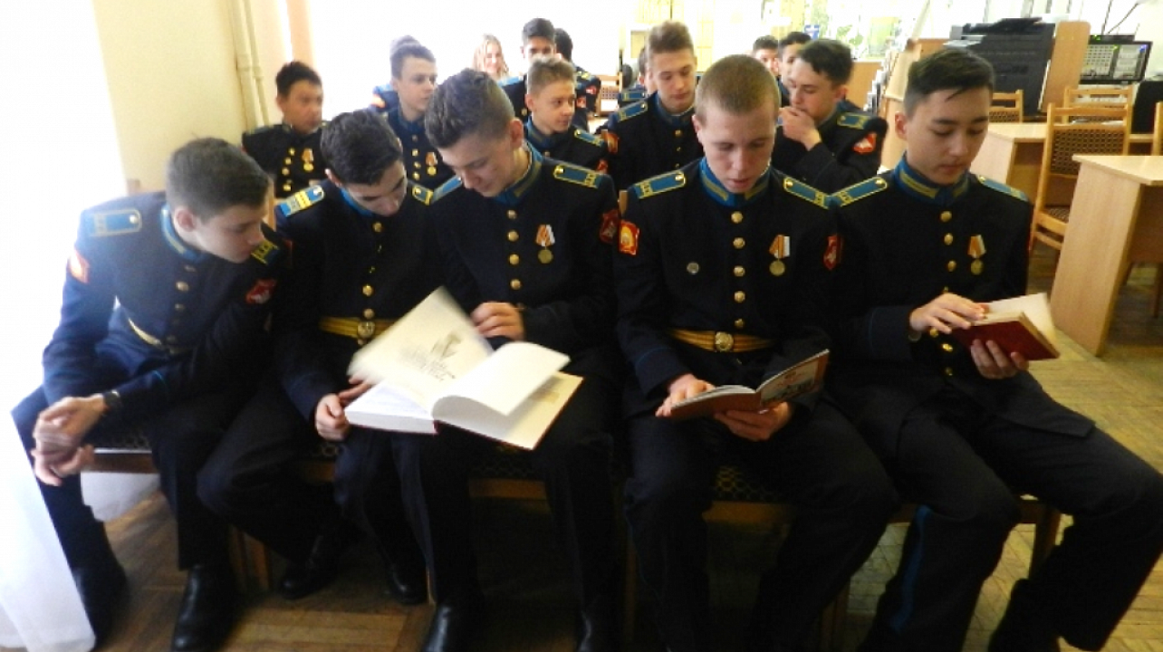 В библиотеке им. Н. А. Некрасова состоялся устный журнал «Знай наших»