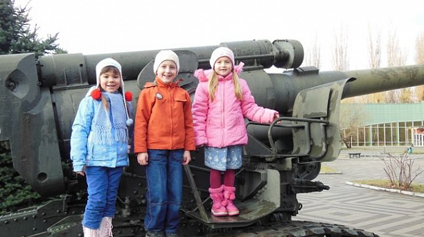 В Западном округе проводятся экскурсии в музей Боевой Славы для самых юных горожан