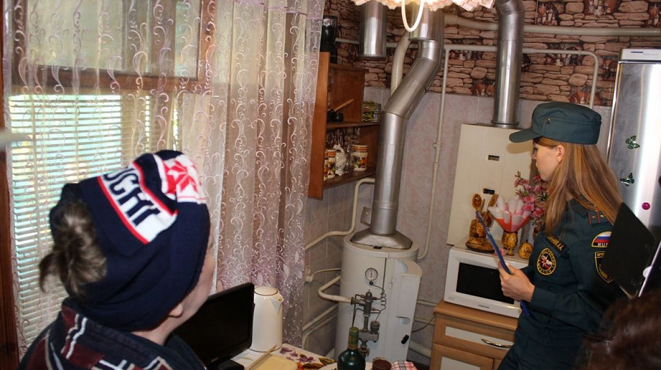 Жителям частного сектора Западного округа напомнили о правилах пожаробезопасности