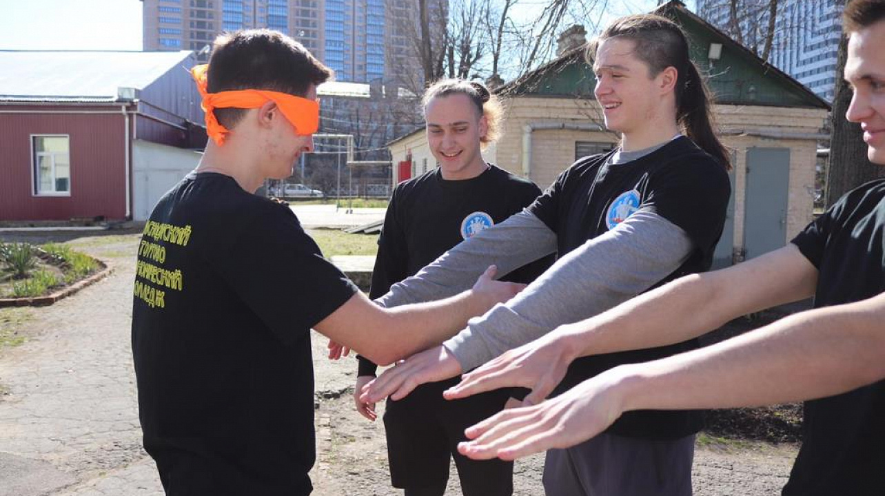В Краснодарском торгово-экономическом колледже прошел патриотический квест