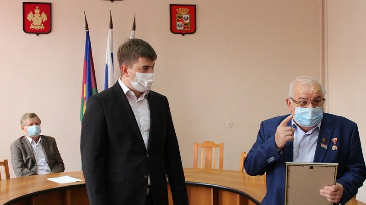 В Западном округе чествовали ветеранов комсомола Кубани _.jpg