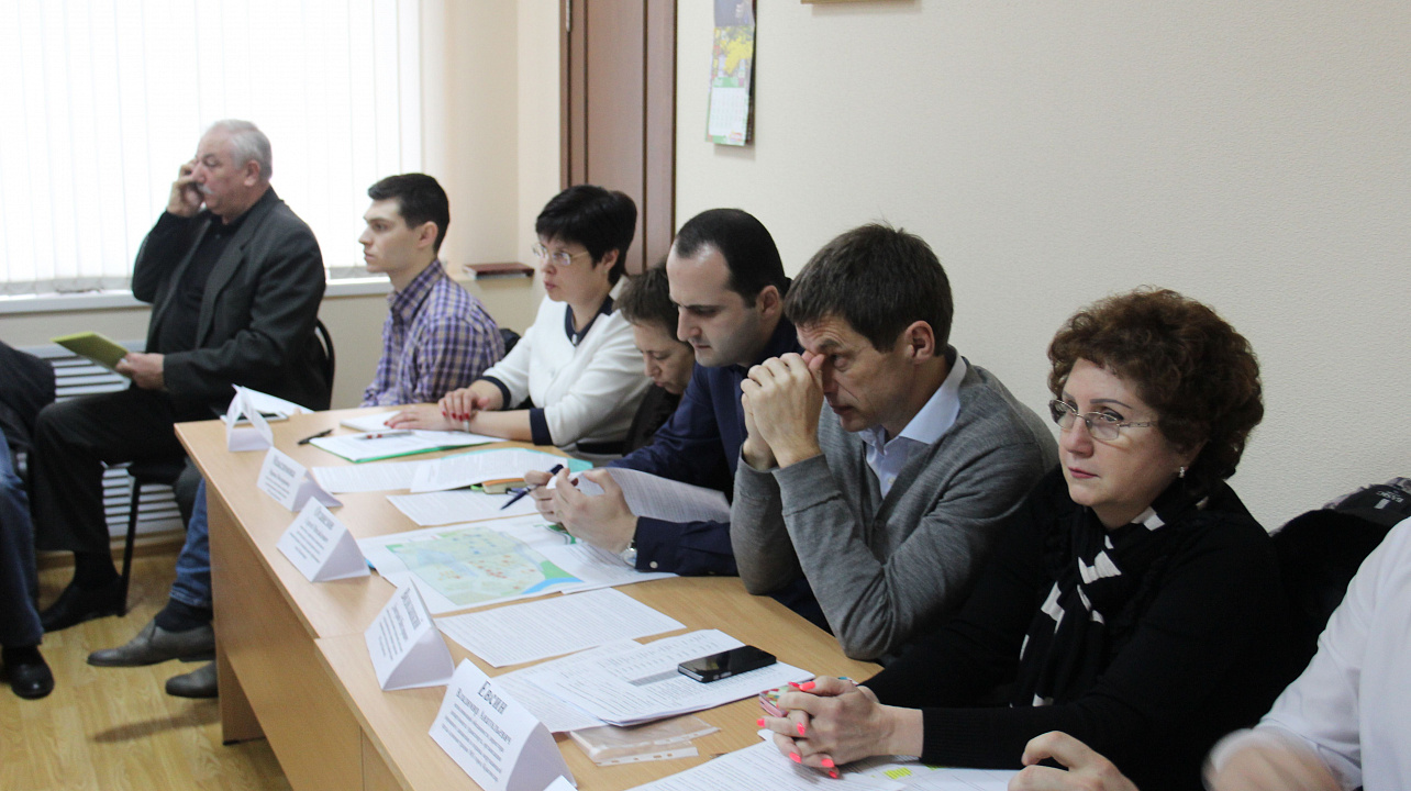 Состоялся выездной прием руководителей города по вопросам перспективы развития новой застройки микрорайона Гидростроителей