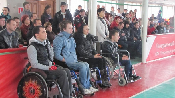 В Центральном округе прошёл спортивный фестиваль для людей с ограниченными возможностями