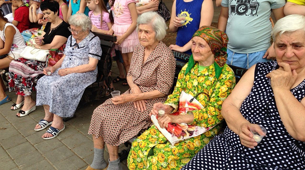 Актив общественного самоуправления Славянского микрорайона принял участие в акции «Памяти Героев»