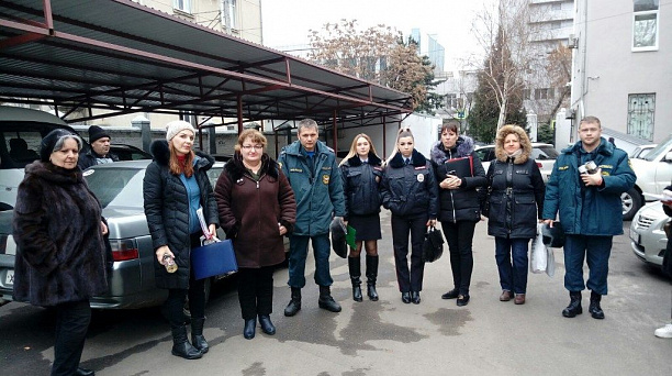 В Западном округе идет проверка неблагополучных семей