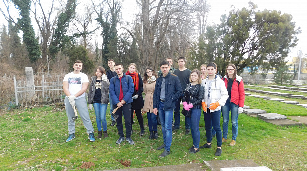 Студенты аграрного университета приняли участие в субботнике
