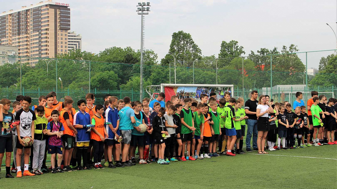 В Краснодаре состоялся Праздник дворового футбола в рамках открытия федерального проекта «Дворовый футбол»