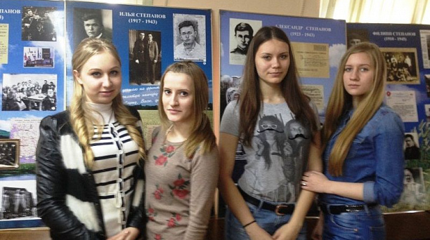 Студенты Российского университета кооперации посетили экспозицию музея семьи Степановых