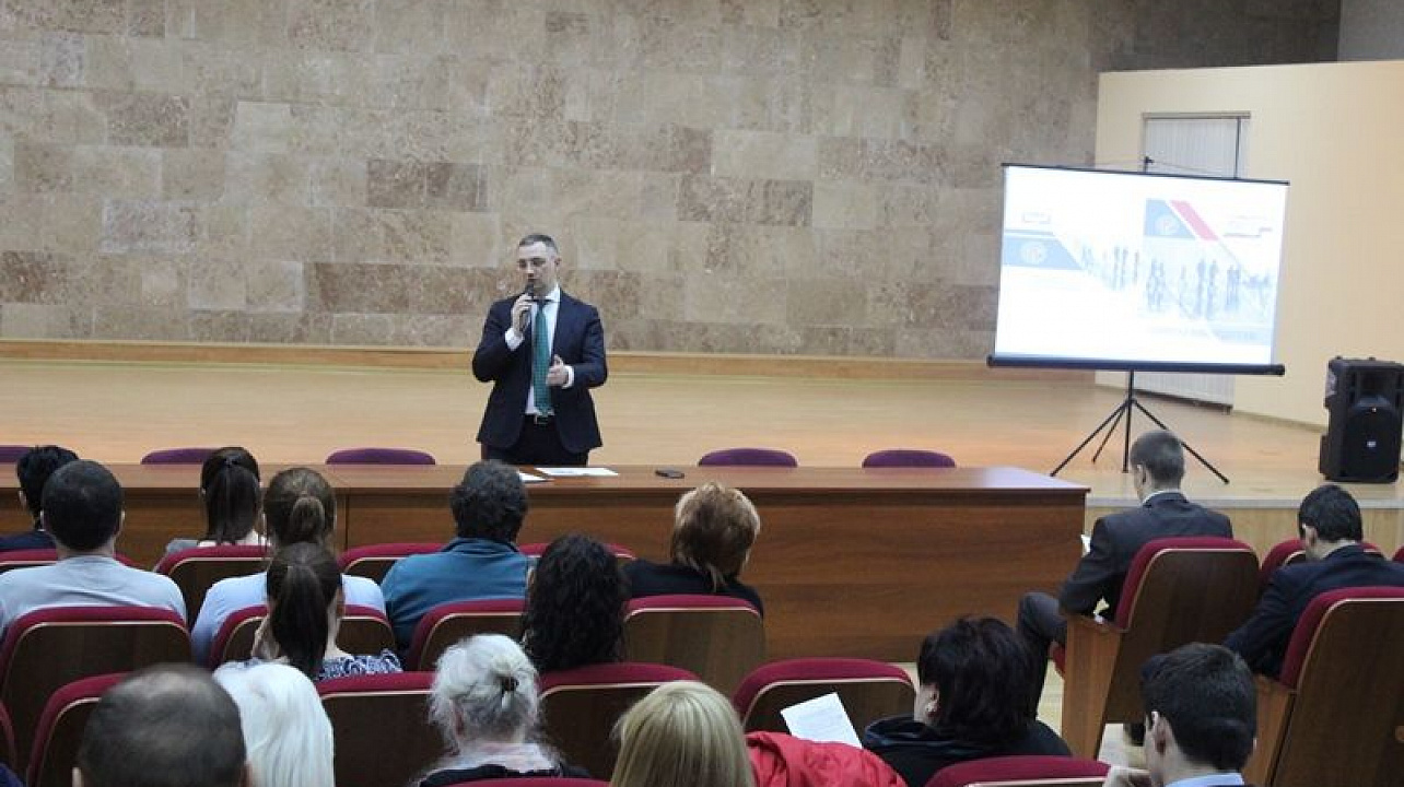 ТИК Центральная представила «Золотой стандарт по общественному наблюдению на избирательных участках» во время выборов Президента России