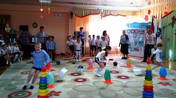 Спортивный праздник в рамках Дня защитника Отечества прошел в детском саду № 230 Западного округа