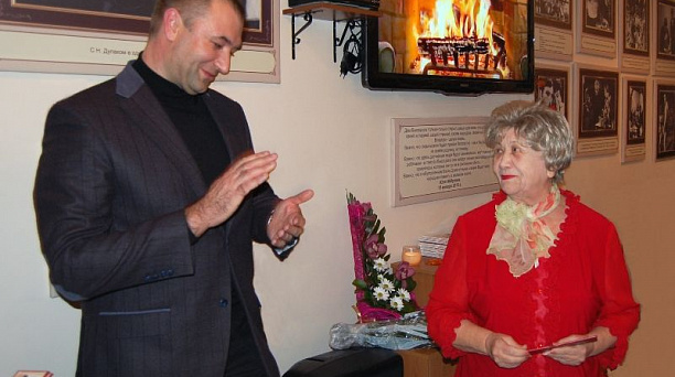 Председатель окружной организации «Защитники и блокадники Ленинграда», поэтесса  Лидия Хамелянина  стала членом творческого объединения «Серебро слов»