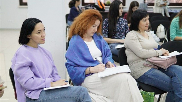 В декабре проект «Мама работает» в Краснодаре бесплатно обучил 50 молодых матерей профессии «SMM- специалист»