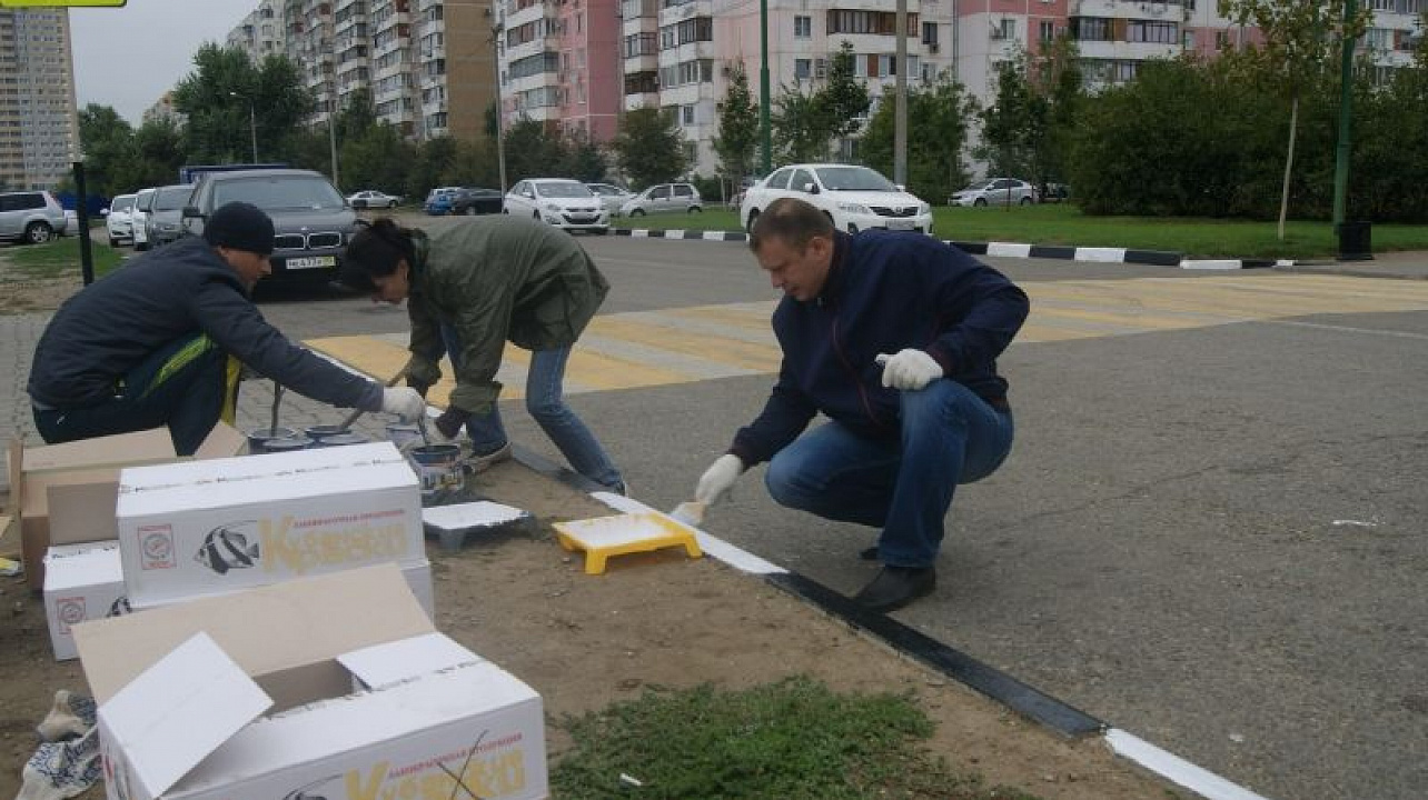 В Краснодаре прошел общегородской субботник