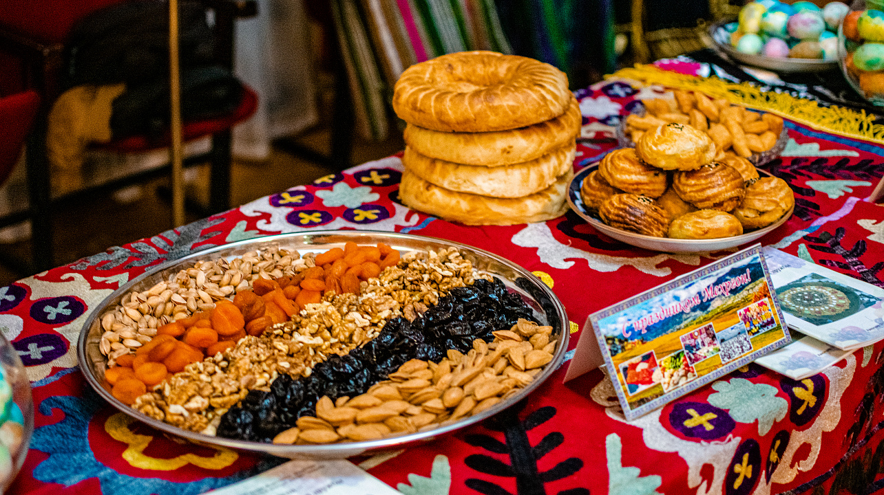 Таджики Краснодара отметили национальный праздник «Мехргон» (Урожай) (4).jpg