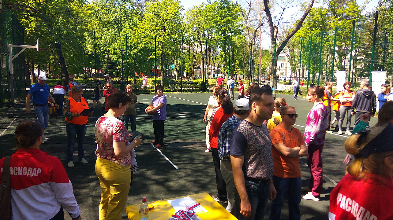 В Западном округе прошли соревнования «Спортивная семья»