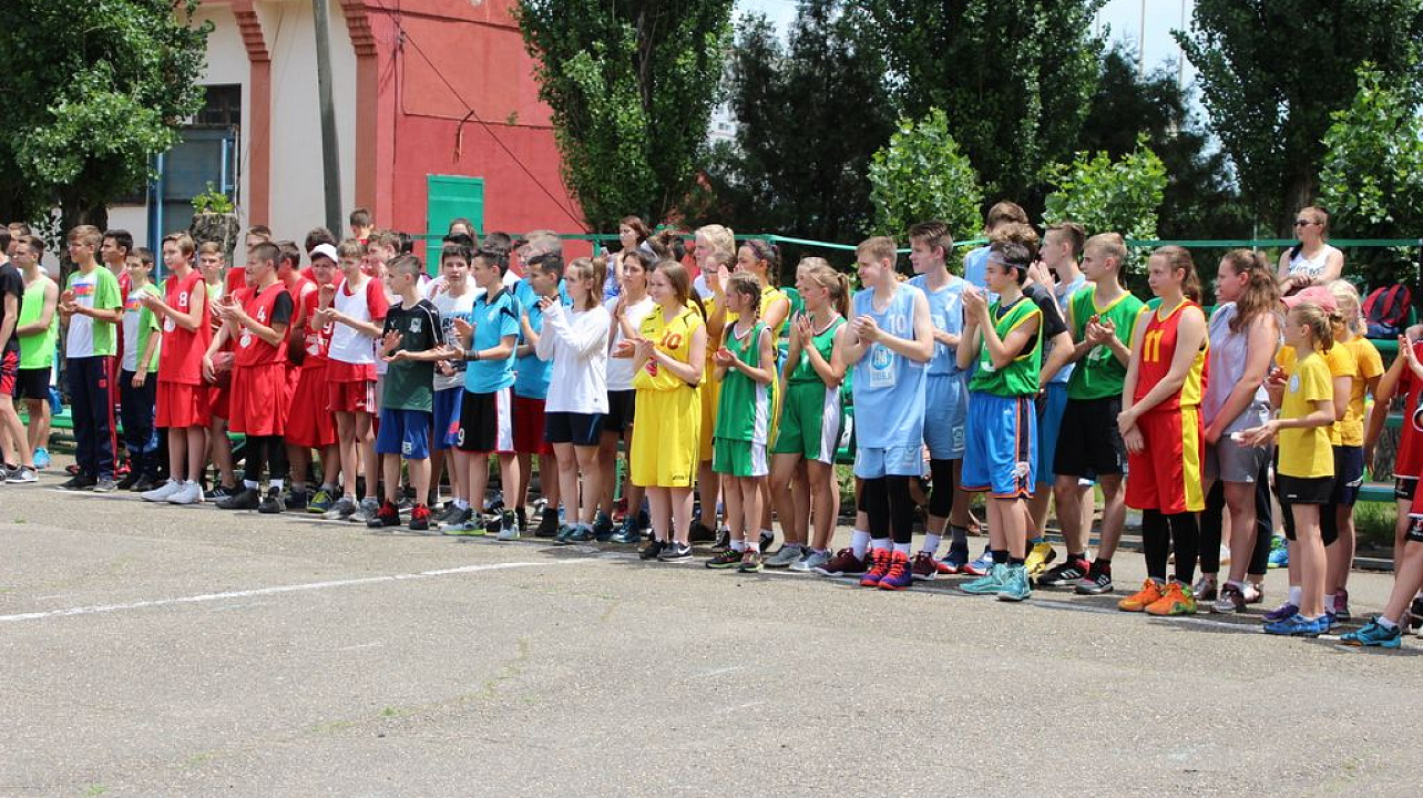 На Кубани стартовал второй этап турнира по уличному баскетболу