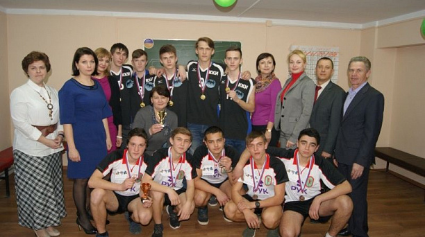 В Кооперативном институте прошла военно-патриотическая игра «А ну-ка, парни!»